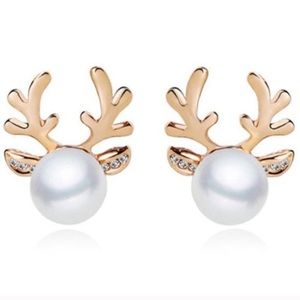 Pearl Antler Gold Earrings